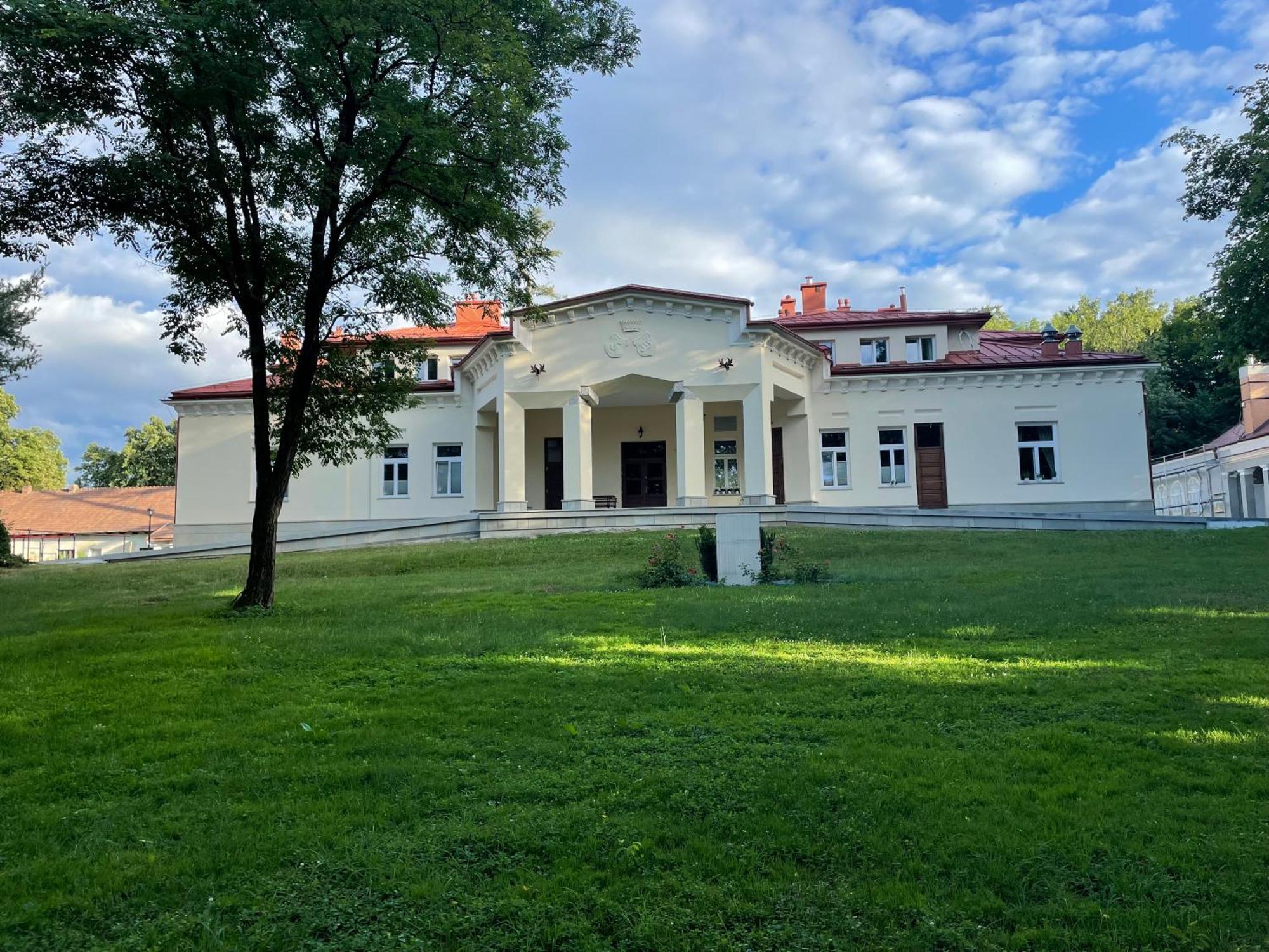 Palac Zbylitowskich Zbylitowska Gora Exteriér fotografie