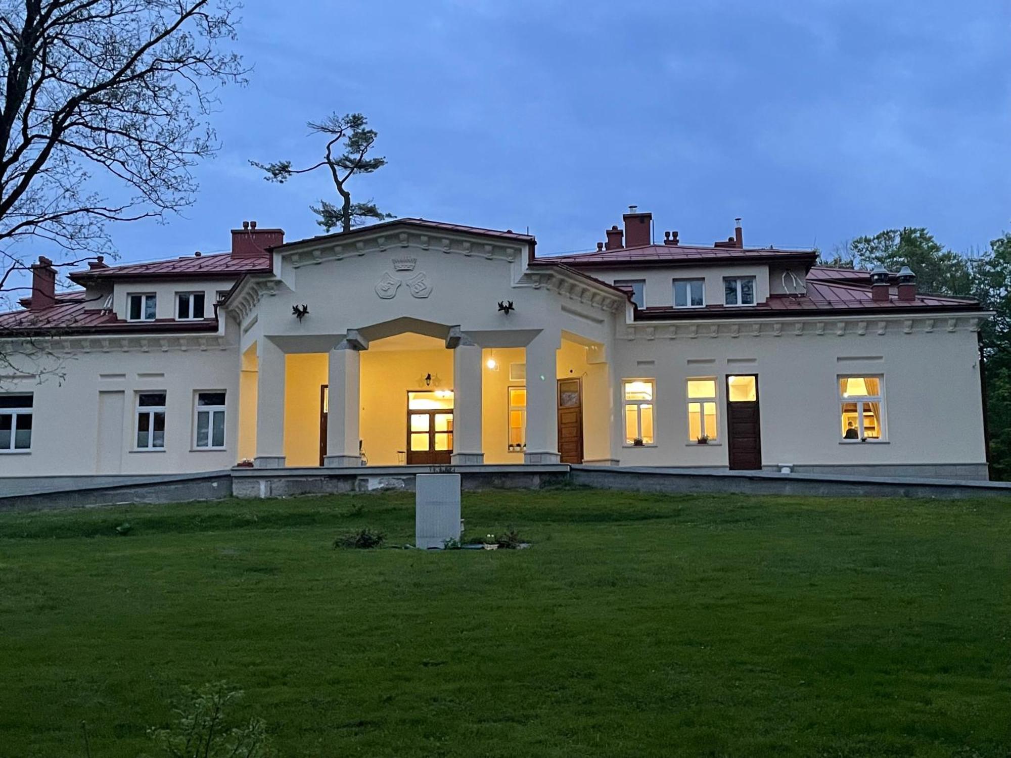 Palac Zbylitowskich Zbylitowska Gora Exteriér fotografie